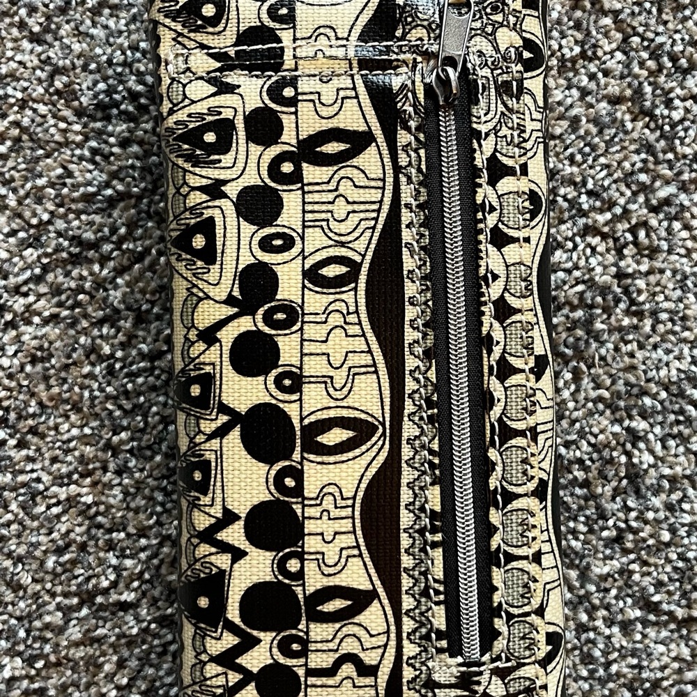 SAKROOTS NWOT Trifold Wallet - Picture 4 of 15
